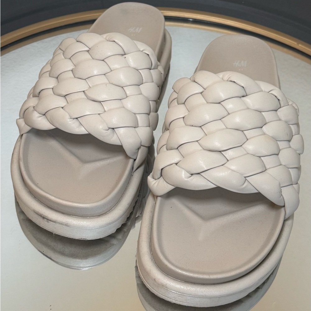 H&M SLIDES